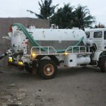 vidange-fosses-septiques-camion-pompe-hydrocurreur